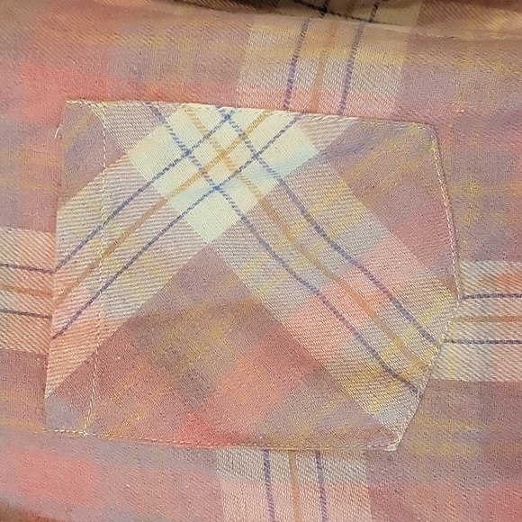 Lightweight pink flannel - Picture 3 of 4